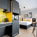 Staycity Centre Отель Бордо