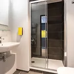 Отель Staycity Centre 3*
