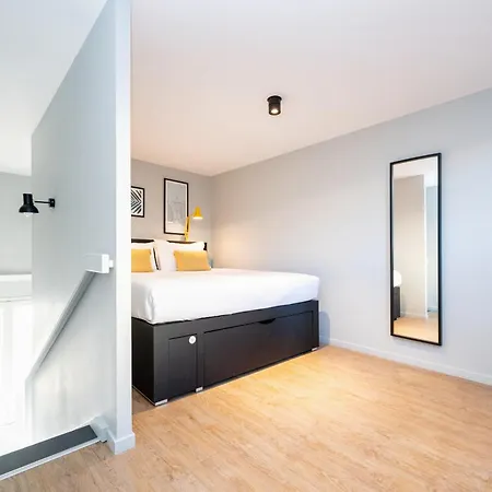 Staycity Centre Aparthotel 3*