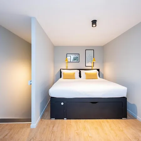 Aparthotel Staycity Centre 3*