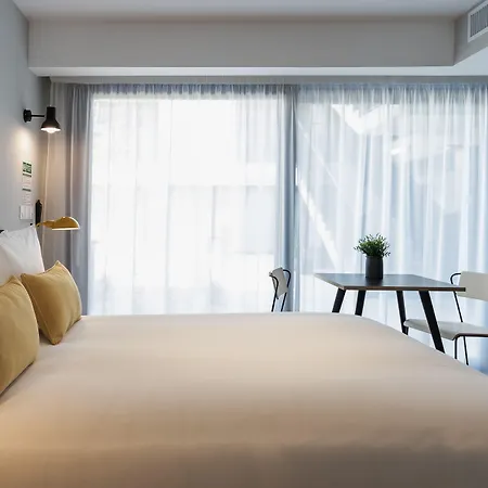 Staycity Centre Hotel