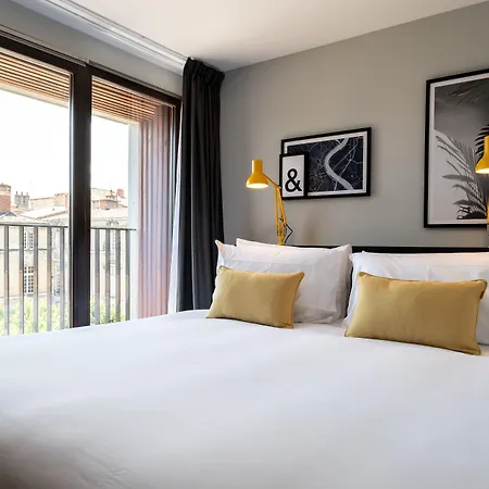 Staycity Centre Hotel 3*