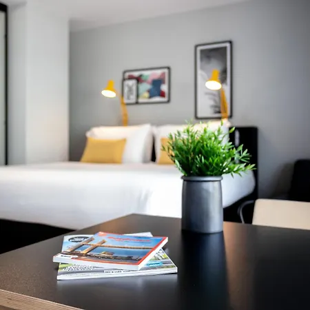 Staycity Centre Hotel 3*