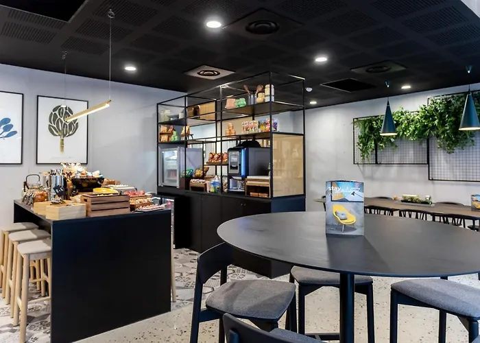 Staycity Centre Hotel