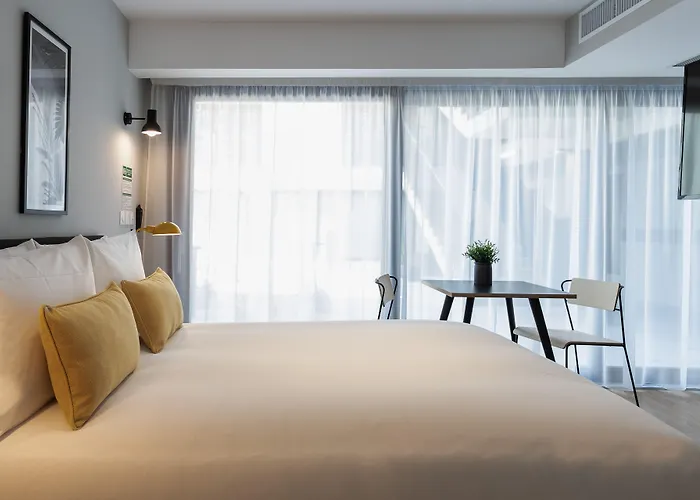 Staycity Centre Hotel