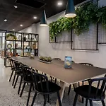 Staycity Centre Hotel 3*